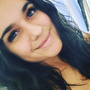 Meet your Posher, Ayse